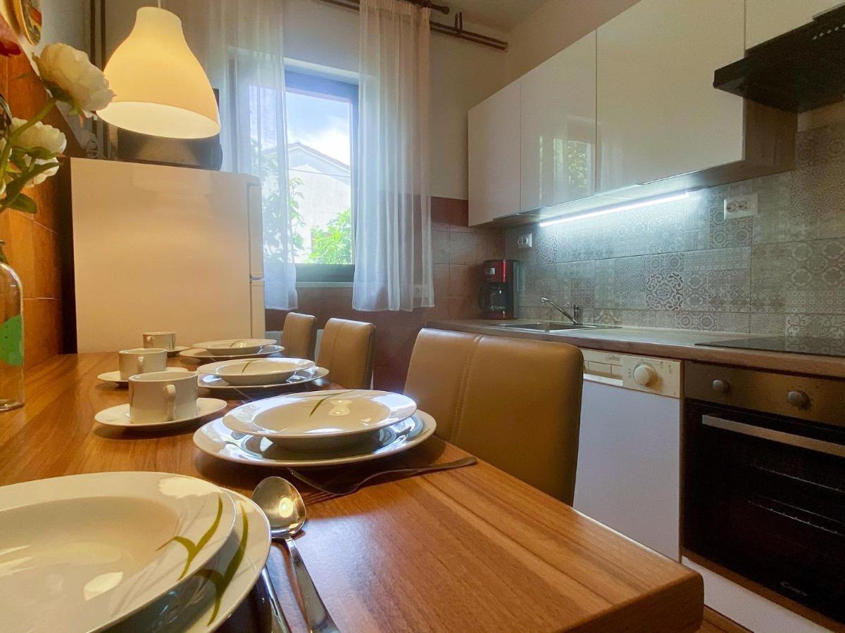 Leona Apartment Kraljevica Bagian luar foto